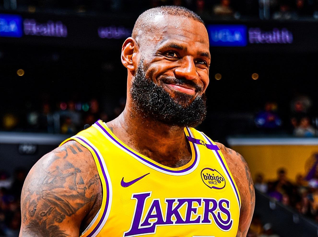 开云-20记三分球！整整逆转31分！东皇空砍68+12+10，湖人酝酿大交易